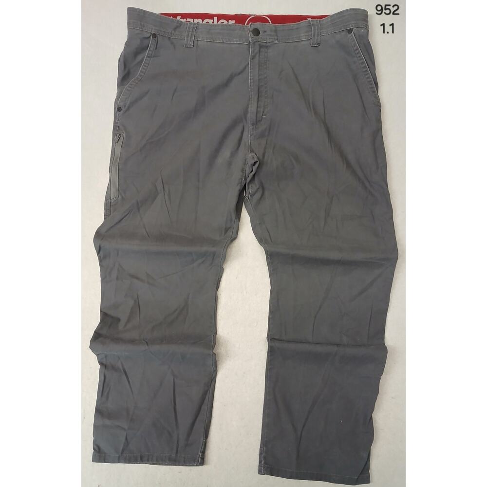 Wrangler (42x30) Men's Gray Relaxed Fit Cargo Work Pants